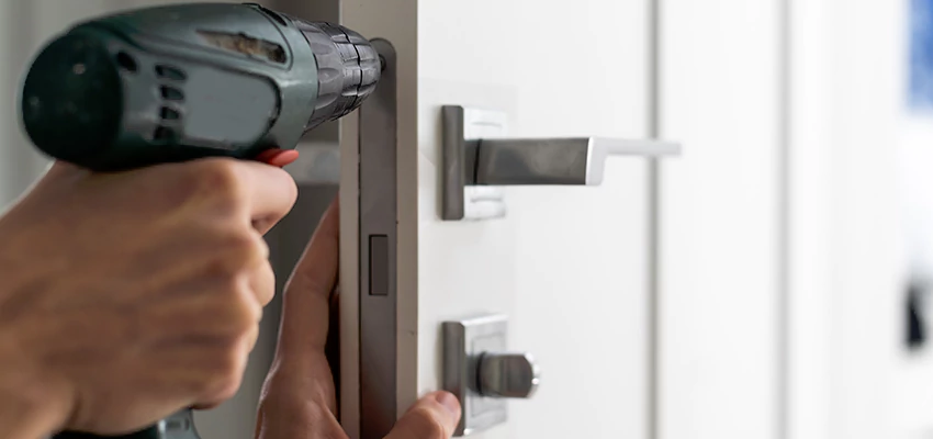 Locksmith For Lock Replacement Near Me in Lemoore Station, CA