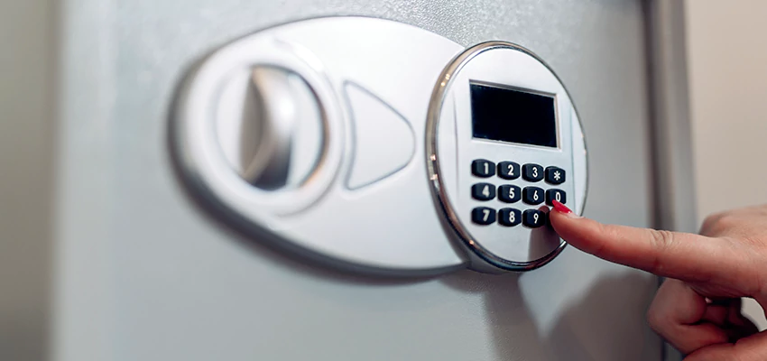 Jewelry Safe Cracking in Lemoore Station, California