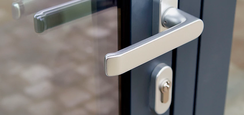 Broken Door Lock Cylinder Repair in Lemoore Station, California