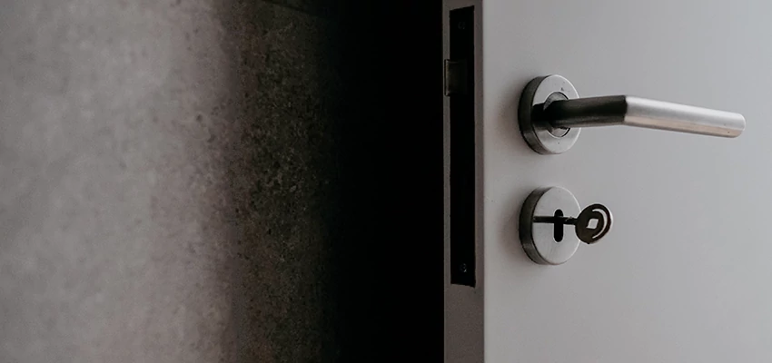 Front Door Handle Repair And Installation in Lemoore Station, CA